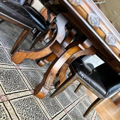 Century Dining room table and 6 Thomasville chairs from Mathis Bros. And a floral arrangement - Measurements in photos