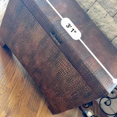 Leather trunk and 2 large iron candle holders (measurements in photos)
