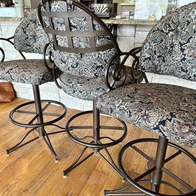 3 swivel bar stools Bar Height