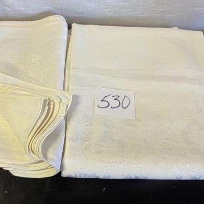 Large Tablecloth and Napkins