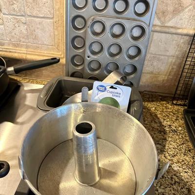 2 Muffin Pans, Angel Food Pan, Bread Pan, Liners