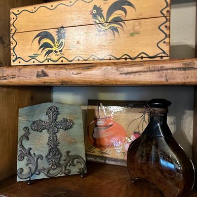Darling recipe box w Roosters, cross, oil decor
