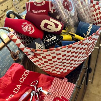 OU bundle of koozies, apron, wine opener, Tervis glasses. Boomer Sooner!