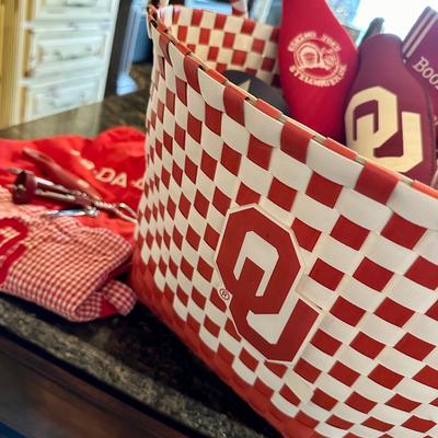 OU bundle of koozies, apron, wine opener, Tervis glasses. Boomer Sooner!