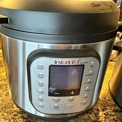 Instant Pot (like new) and crock pot