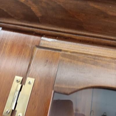 Antique Mastercraft Made in USA Corner Cabinet - Corner display shelf with glass doors and under storage
