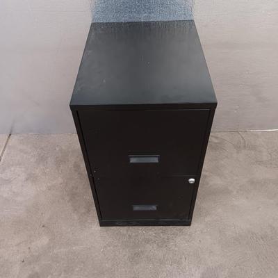 Locking Two drawer metal filing cabinet with Keys!