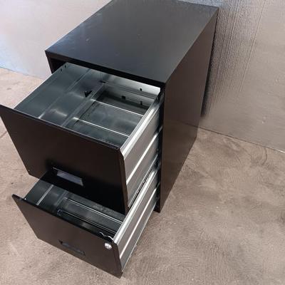 Locking Two drawer metal filing cabinet with Keys!