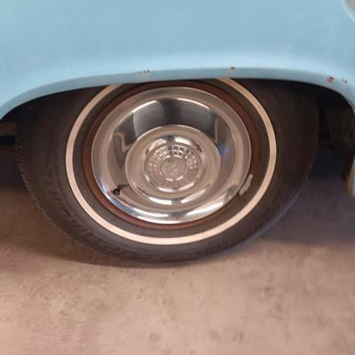 Running Classic 1956 Chrysler Windsor with 331 Spitfire V8 MUST SELL! NO RESERVE