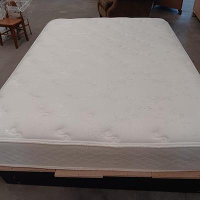 Platform bed with Stockwell Therapedic International mattress - Full Size