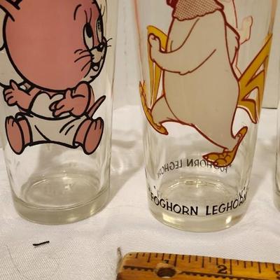 7 Vintage “Federal” Thin Glass 1973 Pepsi Looney Tunes