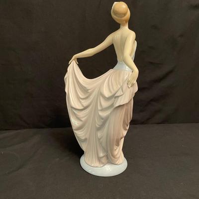 1979 Lladro Dancer (DR-SS)