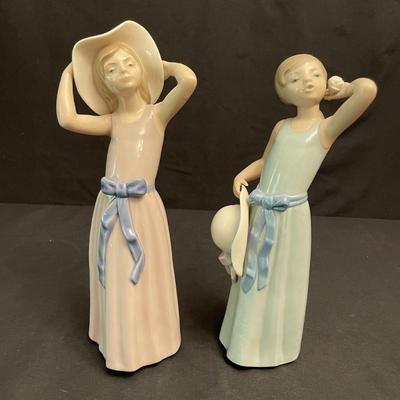 Girls with Hats & Bows by Lladro (DR-SS)