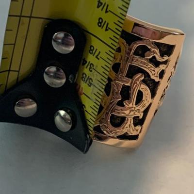 Heavy 18k Monogrammed Estate Ring 32 grams