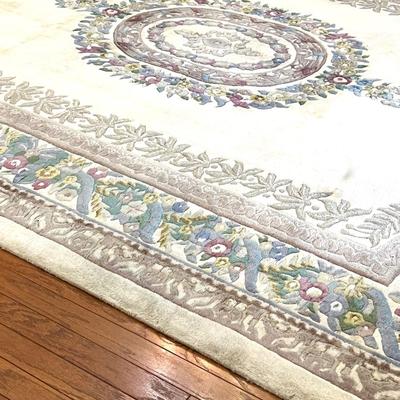 Large Area Rug~ READ DETAILS