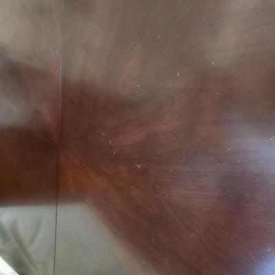 The Bombay Company Dining Room Table 66"x422"plus 2 14" Leaves