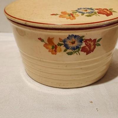 Universal potteries inc cambridge, Watt Pottery