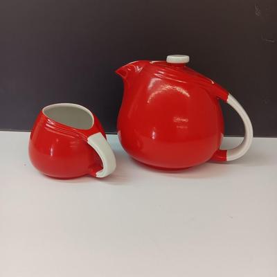 Vintage Hall's Superior Quality Kitchenware made in USA 6 Teapot and sugar dish
