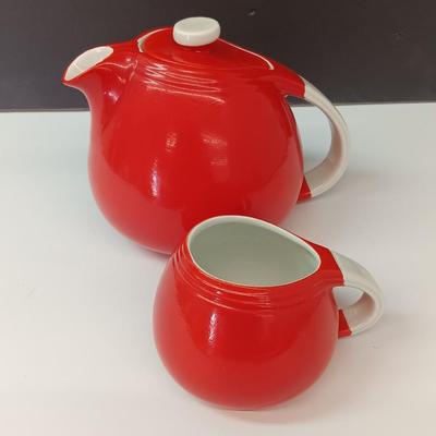 Vintage Hall's Superior Quality Kitchenware made in USA 6 Teapot and sugar dish