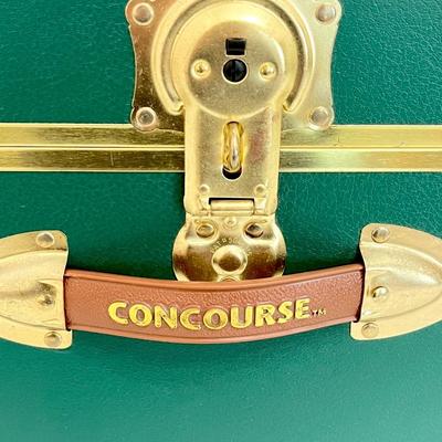 CONCOURSE ~ Forest Green Storage Truck