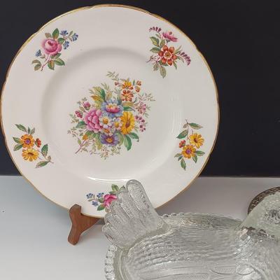 Beautiful vintage Coalport "Fragrance" bone China plate with clear glass nesting chicken and elegant vase