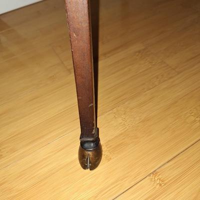 leather top round table
