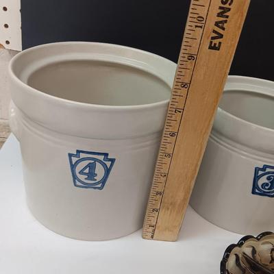 Cute! Farm Crock like numbered canister set (missing 2 lids)