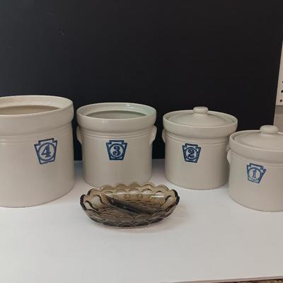 Cute! Farm Crock like numbered canister set (missing 2 lids)