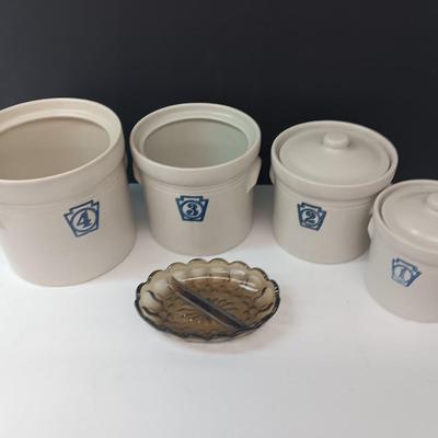 Cute! Farm Crock like numbered canister set (missing 2 lids)