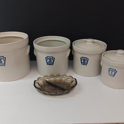Cute! Farm Crock like numbered canister set (missing 2 lids)