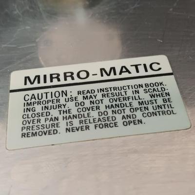 Mirro Matic Pressure cooker with manual food chopper