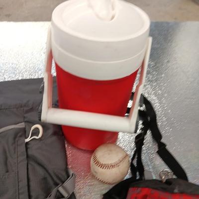 Outdoor day pack with insulated lunch boxes and drink container