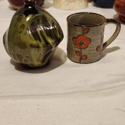 Pottery lot, Vintage and many signed