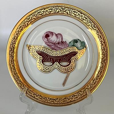 Four MUIRFIELD MAGNIFICENCE THEATER MASK