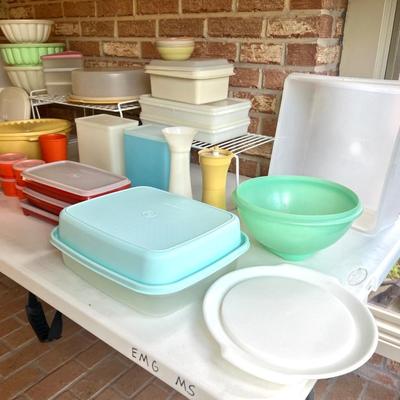43 Piece Vintage Tupperware Lot