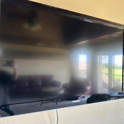 Samsung TV and mount