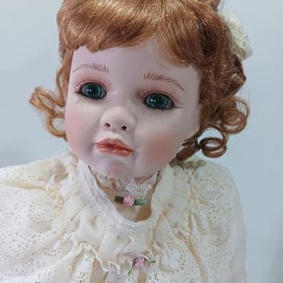 "Amelia" by Virginia Turner A timeless Portrait of Innocence and Friendship porcelain doll NEW!