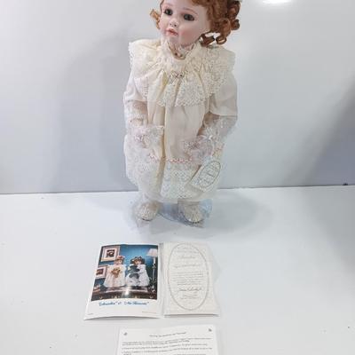 "Amelia" by Virginia Turner A timeless Portrait of Innocence and Friendship porcelain doll NEW!