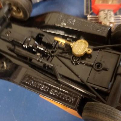 LOT 87 FIVE TOY CARS
