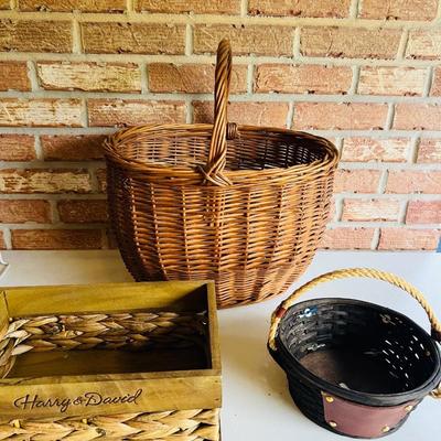 Basket Lot Of 12