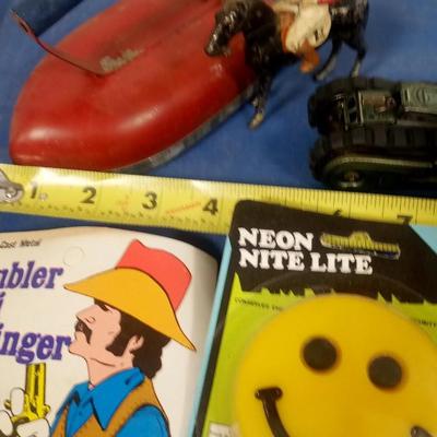LOT 91 OLD COLLECTABLE TOYS