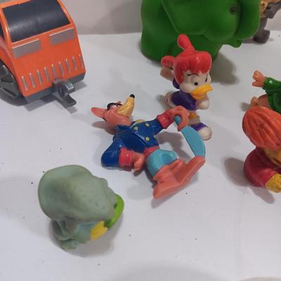 Vintage toy figures - Ducks - Inflatable ringling circus toy - Mickey & Minnie and more
