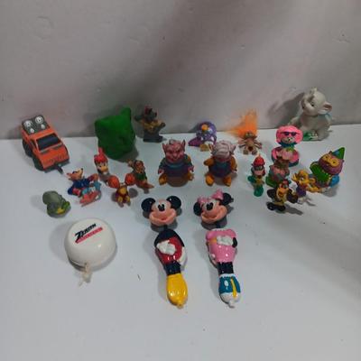 Vintage toy figures - Ducks - Inflatable ringling circus toy - Mickey & Minnie and more