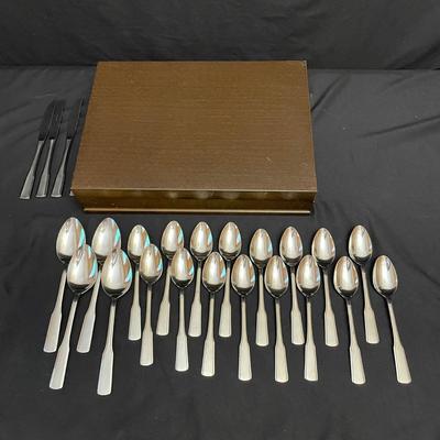 16 Person Rebacraft Flatware Set, Chest & More (K-SS)