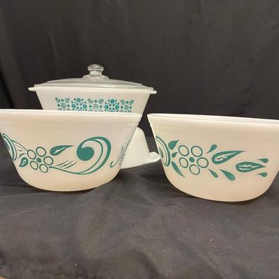 Federal Milk Glass & Fire King: Mid-Century Oven Ware (K-SS)