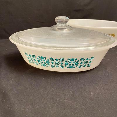 Federal Milk Glass & Fire King: Mid-Century Oven Ware (K-SS)