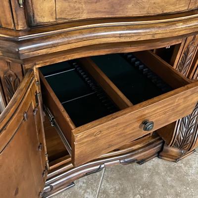AICO ~ MICHAEL AMINI ~ 4 Piece ~ 8Ft Tall Large Entertainment Center