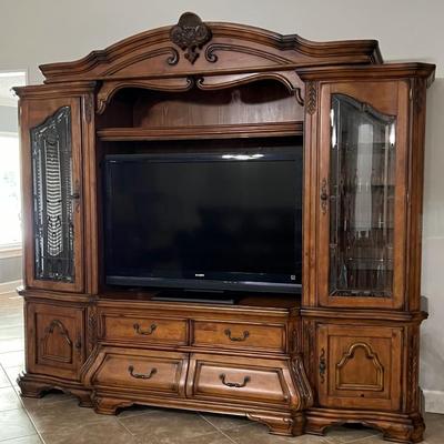 AICO ~ MICHAEL AMINI ~ 4 Piece ~ 8Ft Tall Large Entertainment Center