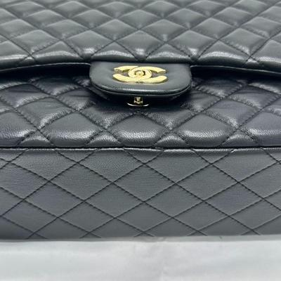 Vintage Chanel Black Handbag