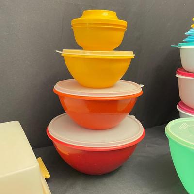 Classic & Modern Tupperware (K-SS)